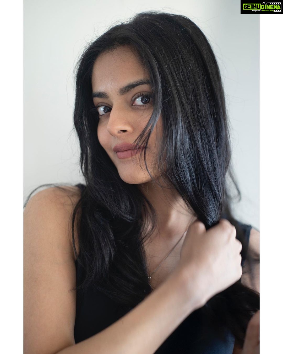 Riddhi Kumar - 43.8K Likes - Moments w @kinimatografitis