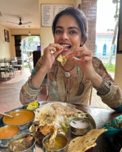 Riddhi Kumar Instagram - May every hour feel like this golden hour ✨🥂