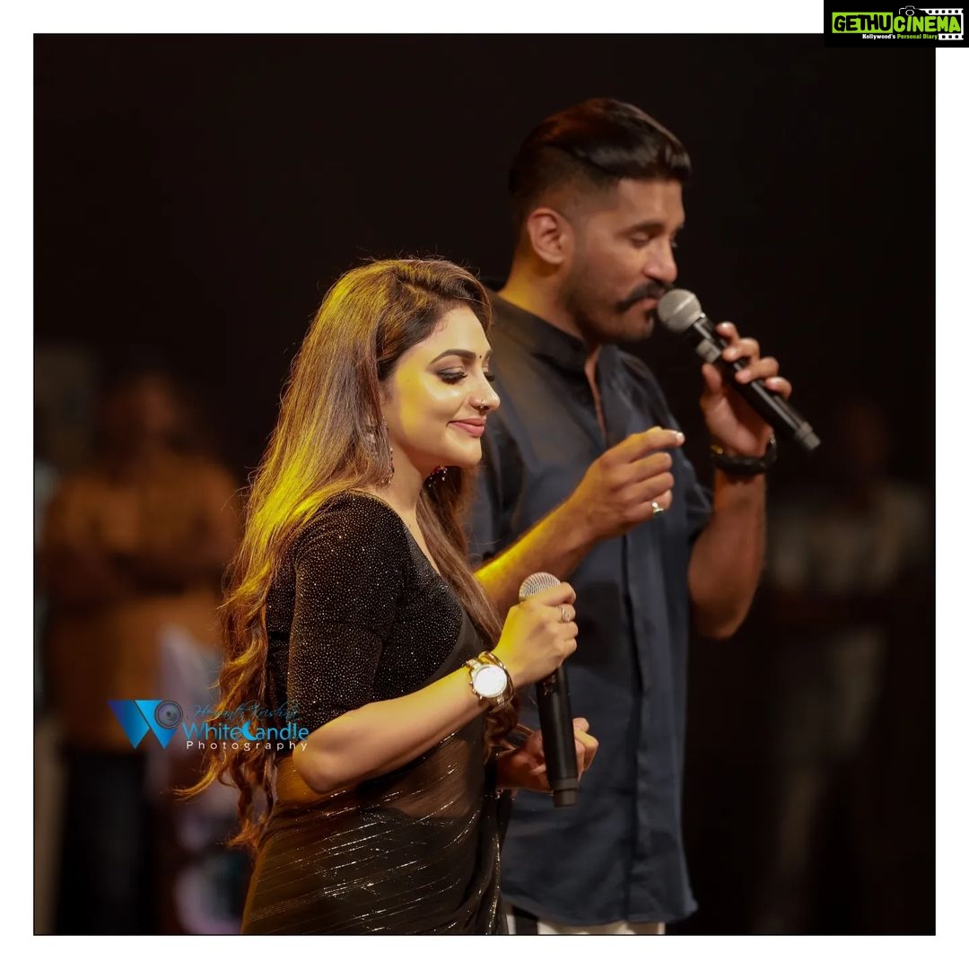 Rimi Tomy Instagram - #rimitomy #rimitomysinger #instagram @rimitomy . . . #indiansingers #singerrimytomy #indianfilm #punjabisingers #malayalamfilm #canonphotography #adobephotoshop #cameraraw #lalettan #trivandram #trivandrumdiaries🌴