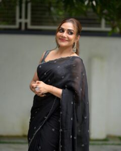 Rimi Tomy Instagram - ❤️❤️❤️‍🩹

@goodwillcollectionskerala 
@sabarinathk_ 
@teresadesigners 
@shoshank_makeup