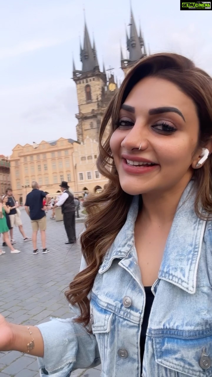 Rimi Tomy Instagram - ❤️❤️❤️❤️ Managalin niram Partha kaathal mukhangalin niram parkumoooo❤️❤️❤️❤️