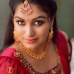 Rini Raj Instagram – Precious collection from @parakkat_jewels✨
.
#ornaments #bangle #ring #bridetobe #bride #gold #puregold