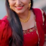 Rini Raj Instagram – ചെന്താർമിഴി പൂന്തേന്മൊഴി
കണ്ണിനു കണ്ണാം എൻ കണ്മണി ❣️
.
.
.
Ornaments : @parakkat_jewels ❣️
Costume : @aalaadesigners ❣️
VC : @nandagopan_photography ❣️