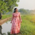 Rini Raj Instagram – 🌳💕 
.
.
.
📸 @nandagopan_photography ❣️
👗 @avanthikaboutique ❣️