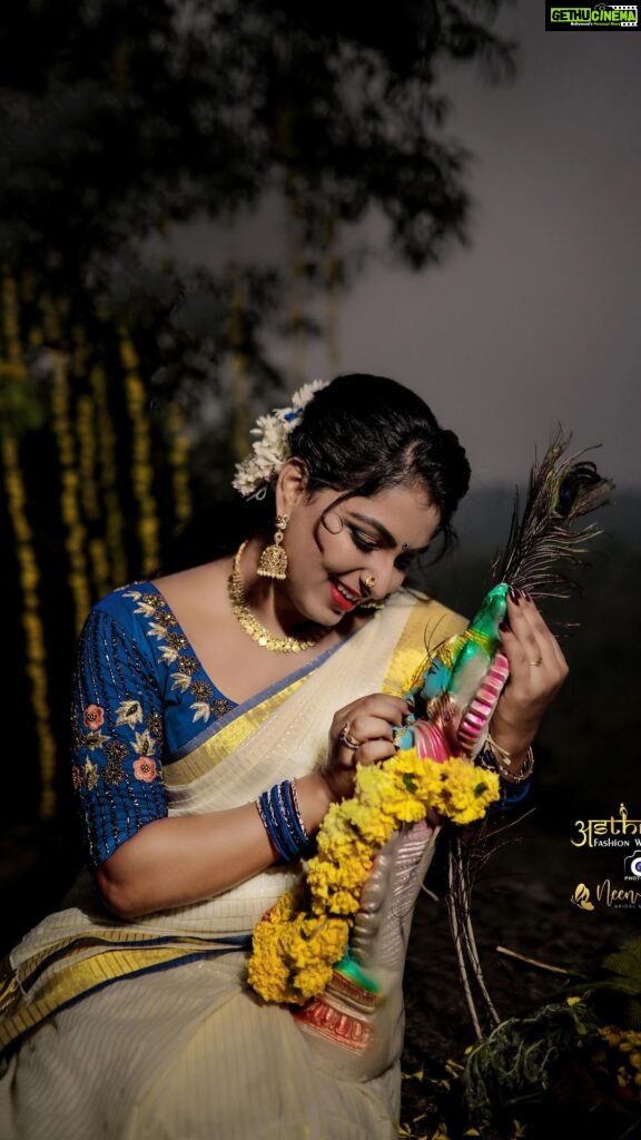 Rini Raj Instagram - വിഷു ആശംസകൾ ✨ . . . Costume : @asthra__by_dr.vinitha_vipin Project designer : @nidhinrajofficial____ Photography : @aadhi_photomakers Makeover : @neenzbridalmakeovers Art : @vipin_fe007 Video : @_grenedi Still : @vijith_photography_tvm