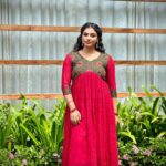 Rini Raj Instagram - ❤️ . . . 👗 @kurtizworld_online ❣️