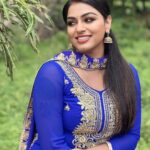 Rini Raj Instagram - 💙 . . . 📸 : @ribi_raj ❣️ Hair : @evershine_beauty_world ❣️