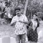 Rini Raj Instagram - രമണൻ ചന്ദ്രികയ്ക്ക് അന്ന് ഇതുപോലെ ഒരു അടി കൊടുത്തിരുന്നേൽ പാവം രമണന് ആത്മഹത്യ ചെയ്യേണ്ടി വരില്ലായിരുന്നു 🥲 . . . 📸 @ribi_raj ❣️