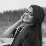 Rinku Ghosh Instagram - Dil jhoom jhoom Jaye.. #instagramreels#instagood#reels#reelitfeelit#reelkarofeelkaro#trending#trendingreels#likeforlikes