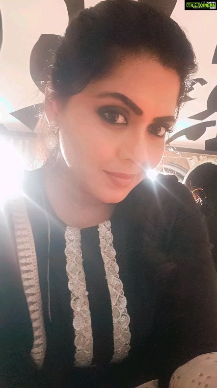 Rinku Ghosh Instagram - Eyes are an ocean, in which dreams are reflected #reelsinstagram#reelkarofeelkaro#reelitfeelit#actorslife