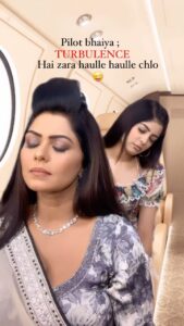 Rinku Ghosh Instagram - Some timepass in makeup room 😝 #trending #viral #explore #explorepage #reels #reelitfeelit