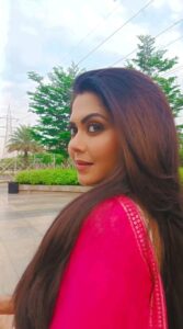 Rinku Ghosh Instagram - Check that😜
#reels#instagramreels#reelitfeelit#reelkarofeelkaro#bollywood#actorslife#likeforlikes