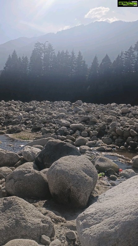 Rinku Ghosh Instagram - Chote chote jharne . #instagood#instagramreels#manali#scenicbeauty
