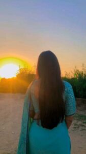 Rinku Ghosh Instagram - 🫶 #instagood#instagramreels#instadaily#reelkarofeelkaro#reelitfeelit#poetry#likeforlikes