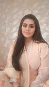 Rinku Ghosh Instagram - Vaise Mera pati bahut hi bhala hai ❤️
#instagood#instagramreels#reelkarofeelkaro#reelitfeelit#funnyreels#funnymeme#comedy#likeforlikes#comments