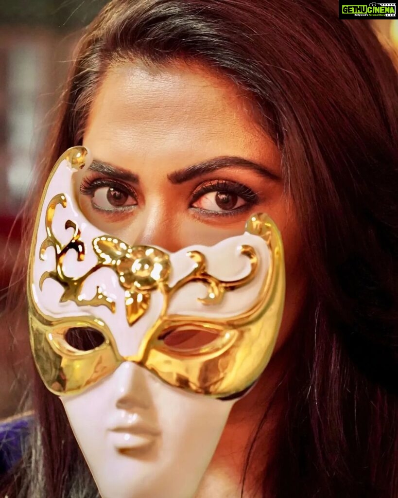 Rinku Ghosh Instagram - Behind every mask, there is a face, behind every face there is story..