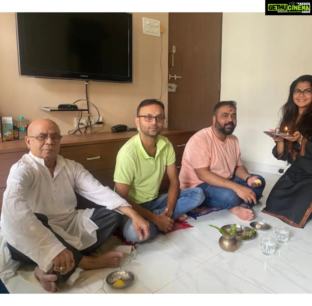 Rinku Ghosh Instagram - May the beautiful relationship of brothers and sisters be filled with love, care, and joy.Happy Bhai Dooj to everyone. Lots of love and blessings...