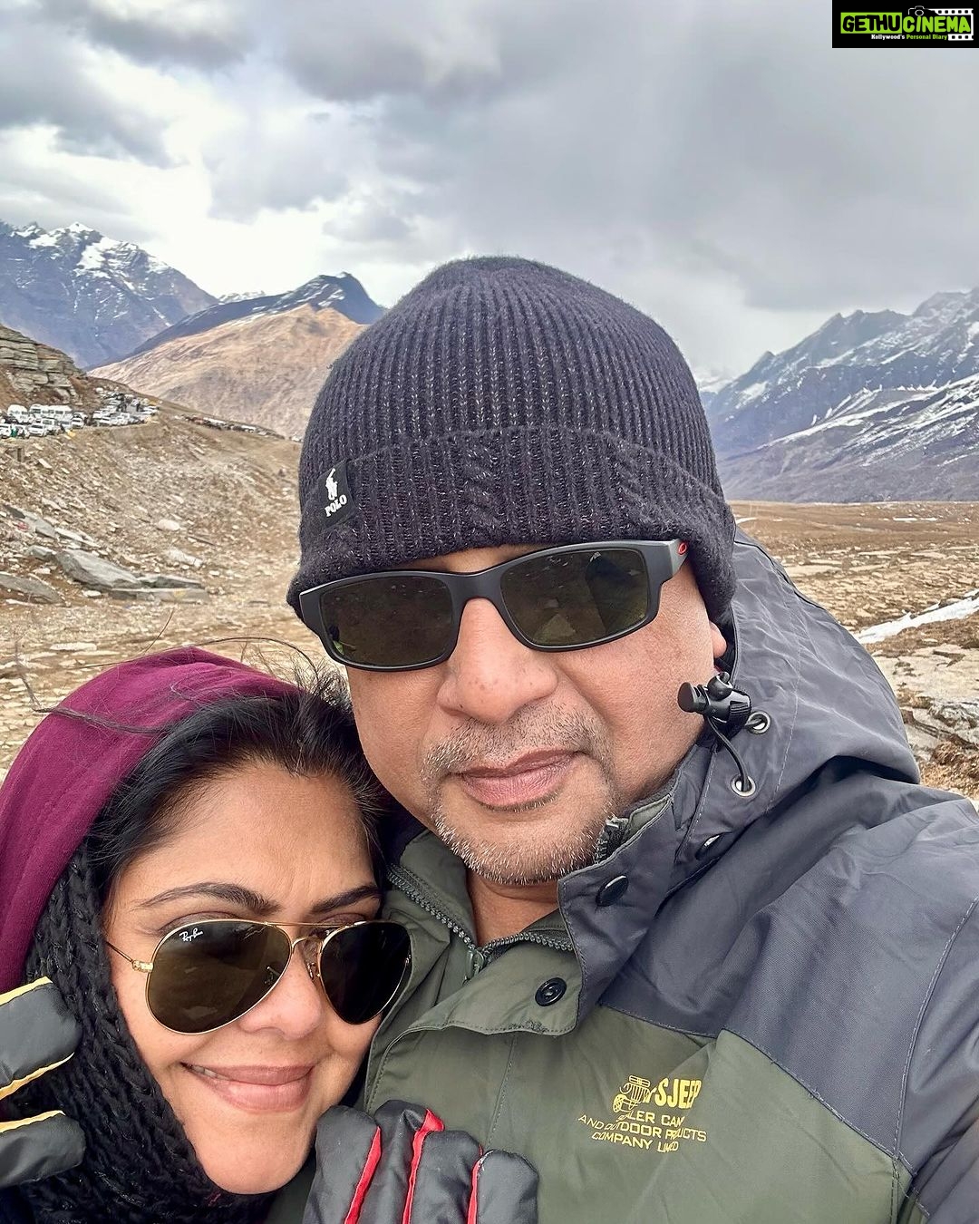 Rinku Ghosh Instagram - Snowy holidays at Rohtang pass !!! Rohtang La