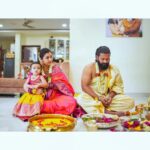 Rishab Shetty Instagram - ಕಳೆದ ಶುಭ ಶುಕ್ರವಾರ ಸಂಭ್ರಮದ ವರಮಹಾಲಕ್ಷ್ಮೀ ಹಬ್ಬವನ್ನು ಆಚರಿಸಿದ ಕ್ಷಣಗಳು. ಆ ತಾಯಿ, ಎಲ್ಲರಿಗೂ ಆಯುರಾರೋಗ್ಯ ಐಶ್ವರ್ಯವನ್ನು ನೀಡಿ ಹರಸಲಿ.❤️ #varamahalakshmi #lakshmipooja
