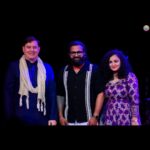 Rishab Shetty Instagram - ಹನಿಯೊಳಗೊಂದು ಸಾಗರವೇ ಇರುವಂತೆ, ಕನ್ನಡವನ್ನು ಹೃದಯದಲ್ಲಿಟ್ಟುಕೊಂಡು ದೂರದ ಅಮೇರಿಕಾದಲ್ಲಿ ನೆಲೆಸಿರುವ ಸಹಸ್ರಾರು ಹೆಮ್ಮೆಯ ಕನ್ನಡಿಗರ ಸಮ್ಮುಖದಲ್ಲಿ – ಸಹ್ಯಾದ್ರಿ ಕನ್ನಡ ಸಂಘದ ವತಿಯಿಂದ ವಾಷಿಂಗ್ಟನ್‌ನ ಸಿಯಾಟಲ್‌ನಲ್ಲಿ “ವಿಶ್ವ ಶ್ರೇಷ್ಠ ಕನ್ನಡಿಗ 2023” ಪ್ರಶಸ್ತಿ ನೀಡಿದ್ದಾರೆ. ಈ ಪ್ರೀತಿ ಮತ್ತು ಪ್ರೋತ್ಸಾಹಕ್ಕೆ ನಾನು ಸದಾ ಆಭಾರಿ. @derekstanford @kccClaudia @mija_ab @senpattykuderer @manugorur #VishwaShreshtraKannadigaAward2023 #seattle #kannadigas #kantara #paramounttheatre