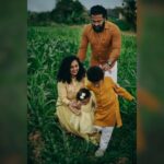 Rishab Shetty Instagram – Family💞

Photography @pixels_planet
#familytime #ranvitshetty #raadyashetty #rishabshetty #pragatishetty #family