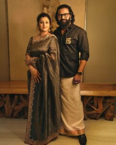 Rishab Shetty Instagram - Radiant in Black and Gold, Together we shine ✨🖤💛

Pc: @Adnan.a.abbas