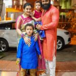Rishab Shetty Instagram - ದೀಪಾವಳಿ ಹಬ್ಬದ ಶುಭಾಶಯಗಳು 🪔 ಬೆಳಕಿನ ಹಬ್ಬವು ಎಲ್ಲರ ಮನೆ ಮನೆಗಳಲ್ಲಿ ಸಂತೋಷವನ್ನು ಮೂಡಿಸಲಿ✨ Wish you all a Happy Deepavali! May the sparkling lights illuminate your life with joy, prosperity, and endless celebrations! #deepavali