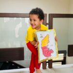 Rishab Shetty Instagram - ಇದು ಮಗ ರಣವಿತ್ ಕಲ್ಪನೆಯಲ್ಲಿ ಅರಳಿದ ನಾಡಿನ ಚಿತ್ತಾರ. ಆಡು ಭಾಷೆ, ನಾಡ ಭಾಷೆ, ಆಡುವ ಮಕ್ಕಳ ಕನಸಿನ ಭಾಷೆ ನಮ್ಮ ಕನ್ನಡದ ಸಿರಿಸೌರಭ ಸದಾ ಹೃದಯಗಳಲ್ಲಿ ರಾರಾಜಿಸಲಿ. ರಾಜ್ಯೋತ್ಸವದ ಶುಭಾಶಯಗಳು. #ranvitshetty #kannadarajyotsava #sirigannadamgelge