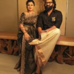 Rishab Shetty Instagram - Radiant in Black and Gold, Together we shine ✨🖤💛 Pc: @Adnan.a.abbas