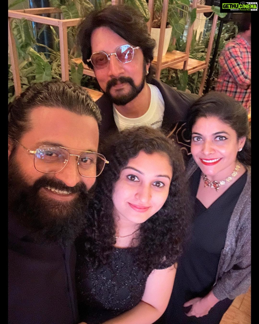 Rishab Shetty - 458.1K Likes - ನಮ್ಮ ಪ್ರೀತಿಯ ಕಿಚ್ಚ ಸುದೀಪ್ ಸರ್ ಗೆ ಹುಟ್ಟು ಹಬ್ಬದ ಹಾರ್ದಿಕ ಶುಭಾಶಯಗಳು. ಸದಾ ಯುವಕರಂತೆ ಮಿಂಚುವ ನಿಮ್ಮಿಂದ ಮತ್ತಷ್ಟು ಪಾತ್ರಗಳನ್ನು ನೋಡುವ ಹಂಬಲ. Once a fan, always a fan!❤️
@kichchasudeepa #kicchasudeepa @KicchafansKKSFA