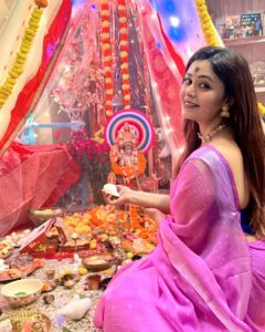 Ritabhari Chakraborty Instagram - কোজাগরী লক্ষ্মী পুজোর শুভেচ্ছা 🙏🏻
Pc @tottichatterjee