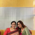 Ritabhari Chakraborty Instagram – Didi aar Jamai Babur Barir Pujo 🫶🏻 Shubha Navami Tomaderke #durgapuja2023