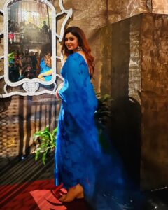 Ritabhari Chakraborty Instagram - Ritabhari na Nilambari? 🫢 #talaprattoy dekhechho tomra? #durgapuja2023
