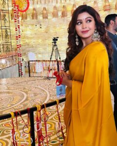 Ritabhari Chakraborty Instagram - Palat 💛