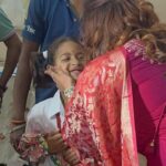 Ritabhari Chakraborty Instagram – শুভ ষষ্ঠী 🙏🏻 
Amar kochi kacha der sathe from “ideal school for the deaf” kichhu chobi share korlam pujote notum jama paoar diner aar prothom pujo darshan Dakshin Para Durgotsav a 🫶🏻 Tomader Pujo khub bhalo katuk. Onek onek ador aar bhalobasha. #durgapuja2023 Kolkata – The City of Joy
