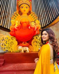 Ritabhari Chakraborty Instagram - Palat 💛