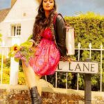 Ritabhari Chakraborty Instagram - Country girl ❤️ @theater.xyz Bag and shoes is what this country girl loves ❤️❤️ London, United Kingdom
