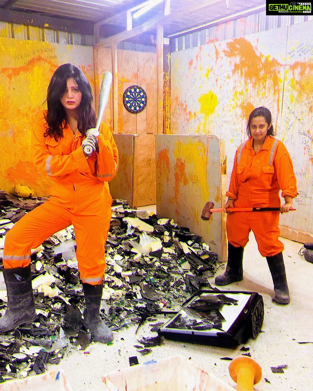 Ritabhari Chakraborty Instagram - Well i do have a lot of rage! The answer is at the end! #RageRoom