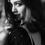 Ritabhari Chakraborty Instagram – Light and Shadow 🖤✨🖤