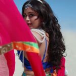 Ritabhari Chakraborty Instagram – Tv pe Breaking news haye re mera ghagra… Kolkata se leke Nevada via Doha 🤣 pc @josh_e_martin #burningman2023 @burningman #thankslarry Burning Man