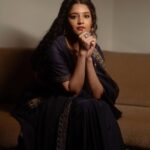 Ritika Singh Instagram – 🩵🦋

Photography @bharanikumar_ 
Makeup @makeupwithshruthi
Hair @suganthi.themua 
Outfit @nisharahmed_ 
Styling @keerthysampath
Jewellery @divasmantra