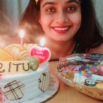 Ritu Singh Instagram – Seriously when I woke up on my birthday, I was exited but I had no idea just how exciting my day would become 🥰 I loved your gift to me …GauRav😘

Thanku everyone ❤️🙏 , m speechless on your unconditional love ❤️🙏