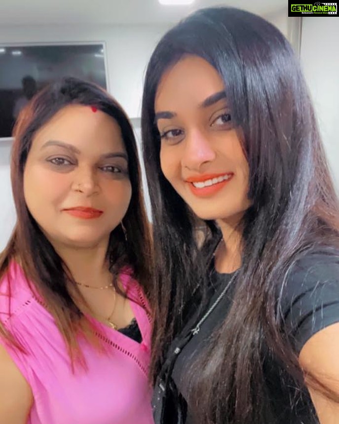 Ritu Singh Instagram - Happy birthday dear @ritu9170 with lots of love 🎂💐🎂🎂🎉🎂💐💐#birthday