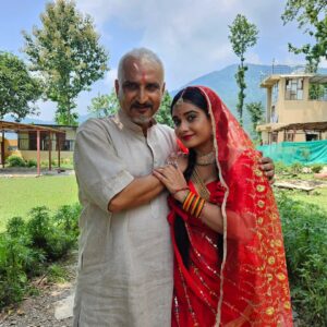 Ritu Singh Instagram - जन्मदिन की हार्दिक शुभकामनाएं मुनियां (ऋतु सिंह)... फ़िल्म:भूत: के माध्यम से ईश्वर ने तुम्हें निर्देशित करने का अवसर मुझे दिया तब जाना कि सिनेमा के प्रति तुम्हारा समर्पण कितना गहरा है। तुम्हारी शिद्दत और मिहमत तुम्हारी ज़िंदगी को सदा खुशनुमा बनाए रखें ईश्वर से यही प्रार्थना है...happy बर्थडे