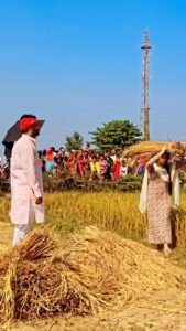 Ritu Singh Instagram - forever hit ❤️ 
#viral #viral #viralvideos #trendingreels #shoot #time #village #khet #outdoor #outdoors