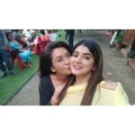 Ritu Singh Instagram - Feeling ho Jaye share😎 १ @singhkpradeep999 sir thank you ki aapne es khubsurat team ka hissa banaya 🥰🙏 २ @awdheshmishraofficial sir जितना सुना था उससे ज्यादा ही अच्छा पाया एक ऐसे इंसान है आप जो सिर्फ अपने काम पर बिलीव करता है और अपने काम के प्रति ऑनेस्ट रहते हैं एक अलग अनुभव एक्सपीरियंस लिया है आपसे जीवन के हर मोड़ पर काम आएगा ‌ बहुत अच्छा लगा आपके साथ काम कर बहुत कुछ सीखा समझा आपसे थैंक यू सो मच सर फॉर एवरीथिंग ई रिस्पेक्ट यू ऑलवेज 🥰🙏 ३ @vikrant8235 थैंक यू सो मच आपके साथ काम करके हमेशा अच्छा लगता है एक अच्छा अनुभव लेकर जाती हूं यह हमारी तीसरी फ़िल्म थी आप बहुत अच्छे को एक्टर हो थैंक यू फॉर एवरीथिंग 🥰 ४ @ritu9170 मेरे चेहरे पर खुशी तुम्हारे वजह से आती थी क्योंकि तुम मेरी मस्ती की पाठशाला थी आई मिस यू सो मच हुल्लड़ मचाने का बहुत मन हो रहा है बहुत अच्छी इंसान हो तुम तुम्हारे अंदर अपने आप को देखा मैंने हालांकि हमने पहले काम भी किया लेकिन इस सेट पर एक अलग रितु से मिली में लव यू लड़की 😘❤️🫂 ५ @anitarawatt di थैंक यू सो मच लेडी डॉन इंसान अच्छी हो आप बहुत अच्छी हो जो दिल में है वह मुंह पर भी है ऐसे ही रहना दिल्ली वाले वैसे भी गर्दा बचा के रखते हैं आई नो आपकी मेरी रितु की हम तीनों की वह गॉसिप्स वह भी सिर्फ हम तीनों के बारे में एक बात पर 10 मिनट की हंसी 😄 आती थी क्या मूवमेंट था लव यू माय लेडी डॉन 😘❤️ ६ @radhasingh.official मेरे फेस से मुझे पहचान जाना की दी आप अपसेट हो बहुत हैप्पी हो दी कोई नहीं मैं हूं ना आपके साथ हर सिचुएशन में मेरा साथ देना मुझे अकेला देख मेरे पास आ जाना इंसान बहुत खूबसूरत हो तुम पहली बार किसी सेट पर मुझे मेरी छोटी बहन मिली आई लव यू सो मच राधा ऐसे ही रहना बेटा हमेशा मैं हमेशा तुम्हारे साथ हूं आग लगा दो इंडस्ट्री में अपने काम से गॉड ब्लेस यू लव यू सो मच 😘❤️🫂 ७ @binappandey थैंक यू सो मच आपके इस प्यार के लिए आपने बहुत प्यार दिया मुझे आपके इस प्यार को जीवन भर नहीं भूल पाऊंगी और एक चीज जरुर कहना चाहूंगी कि मैं हमेशा आपकी रिस्पेक्ट करती रहूंगी आप बहुत अच्छी इंसान है दिल की साफ इंसान है खुश रहिए हमेशा और स्वस्थ रहिएये और जीवन में हमेशा अच्छा करिए ८ @rohitsinghmatru आपके लिए सिर्फ इतना और यही आप जैसा इंसान तो मैंने देखा ही नहीं कहीं आपने जितना रिस्पेक्ट किया मेरा इस रिस्पेक्ट के लिए जीवन भर आभार रहूंगी भगवान आपको हमेशा खुश रखे स्वस्थ रखें गॉड ब्लेस यू Thanks everyone ❤️🙏 mis u Mumbai, Maharashtra