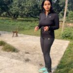 Ritu Singh Instagram - मटिये में सोना बा 🙏 #happy #tuesday #loveanimals #monkey #cute #inocence #naturephotography & #congratulations for such a beautiful #song