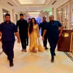 Ritu Singh Instagram - किरदार की बात होती है वरना क़द में इंसान का भी साया बड़ा होता है ✨ Lucknow : The City of Nawab's