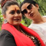 Ritu Singh Instagram - Happy birthday to the most beautiful pahari women … love you yara , I wish that god bless you with everything , be always as you are , sensitive ,beautiful, mastikhor, beautiful friend , elder sis❤️