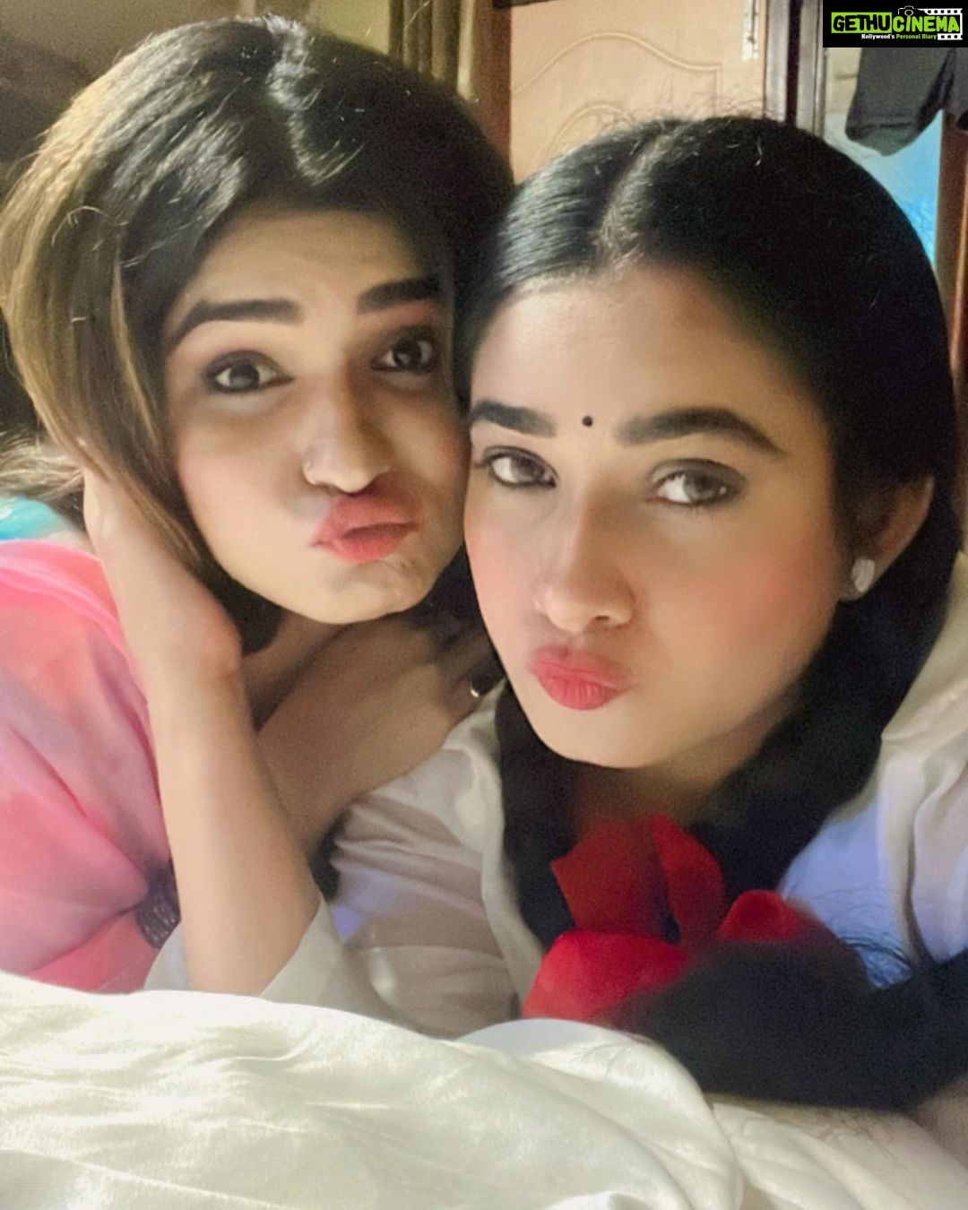 Ritu Singh Instagram - Happiest birthday my masti partner ,blessed to join you , humesha aise hi rehna , love you humesha❤️